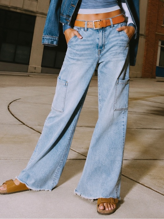 American Eagle Outfitters Denim - America Eagle Super High Rise Baggy Wide Leg Jeans Cargo Light Wash Stretch 10